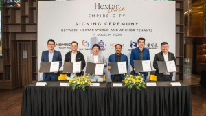Arthur Yap, Founder of Slope Master, Signs Landmark Contract with Hextar World to Launch Malaysia's Largest Indoor Ski & Snowboard Training Centre at Empire City, Kuala Lumpur Arthur Yap, Founder of Slope Master, Signs Landmark Contract with Hextar World to Launch Malaysia's Largest Indoor Ski & Snowboard Training Centre at Empire City, Kuala Lumpur